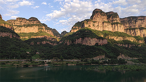 1731075345724206.jpg b130877dbe5b578a79e2745182be4eb.jpg