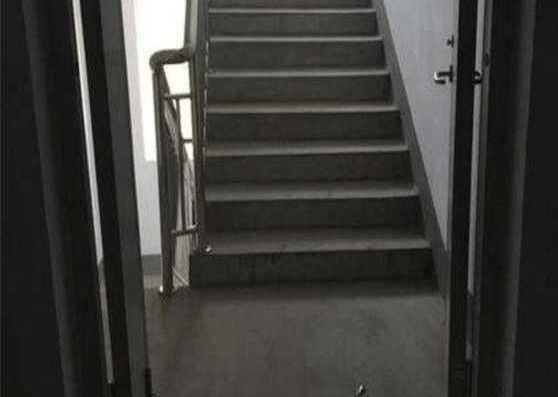 门对楼梯风水化解方法